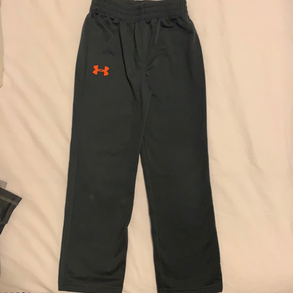 UA slate grey straight leg jogging pants